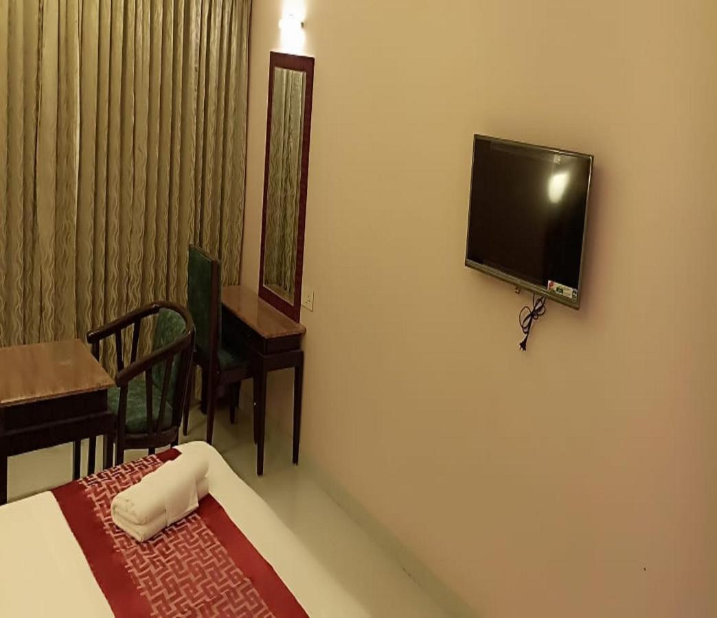 Daffodil Inn Velankanni Extérieur photo